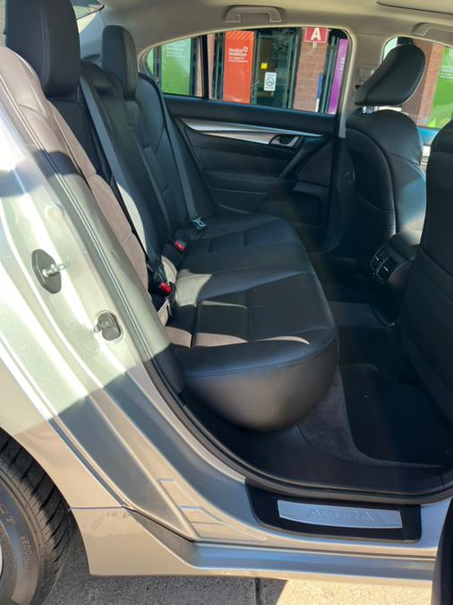 2010 Acura TL 4dr Sdn 2WD, available for sale in New Britain, Connecticut | Supreme Automotive. New Britain, Connecticut 2010 Acura TL 4dr Sdn 2WD, available for sale in New Britain, Connecticut | Supreme Automotive. New Britain, Connecticut