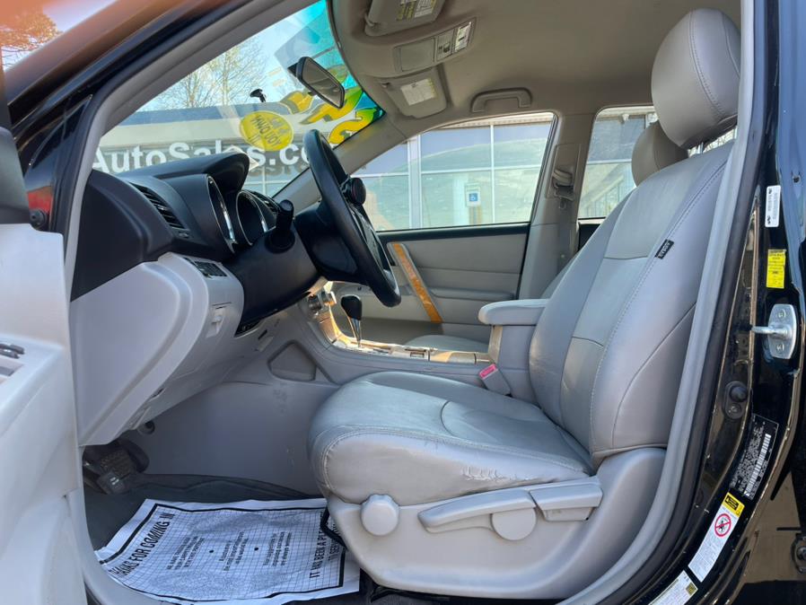 2009 Toyota Highlander Hybrid CLEAN CARFAX. Low Miles!!!, available for sale in Elmont, New York | Sunrise of Elmont. Elmont, New York 2009 Toyota Highlander Hybrid CLEAN CARFAX. Low Miles!!!, available for sale in Elmont, New York | Sunrise of Elmont. Elmont, New York