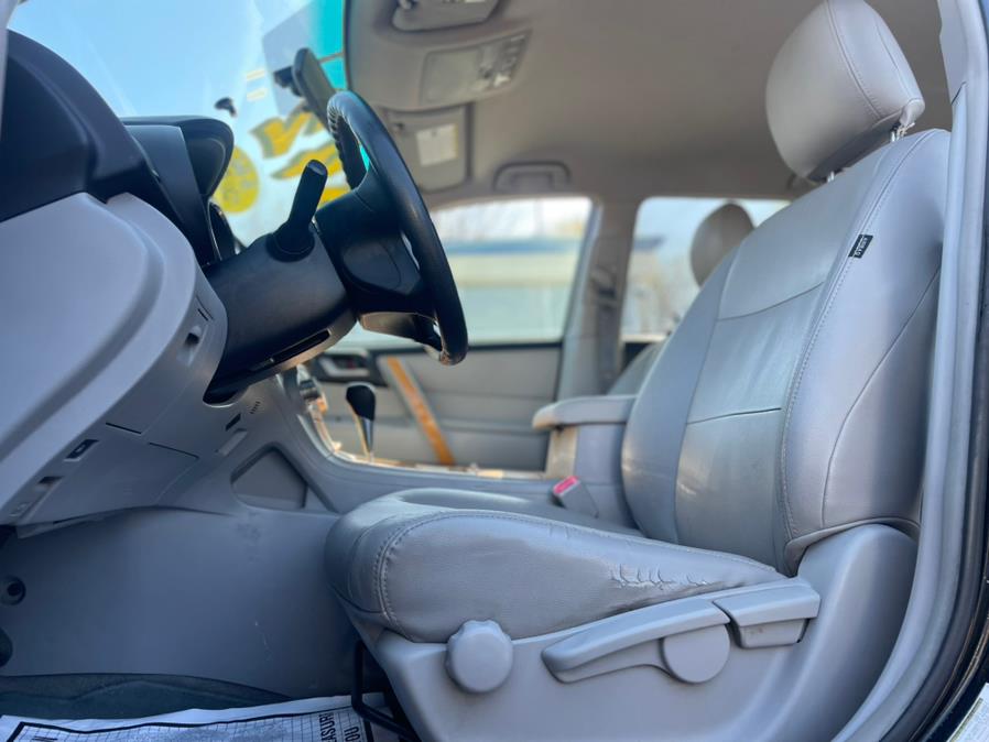 2009 Toyota Highlander Hybrid CLEAN CARFAX. Low Miles!!!, available for sale in Elmont, New York | Sunrise of Elmont. Elmont, New York 2009 Toyota Highlander Hybrid CLEAN CARFAX. Low Miles!!!, available for sale in Elmont, New York | Sunrise of Elmont. Elmont, New York