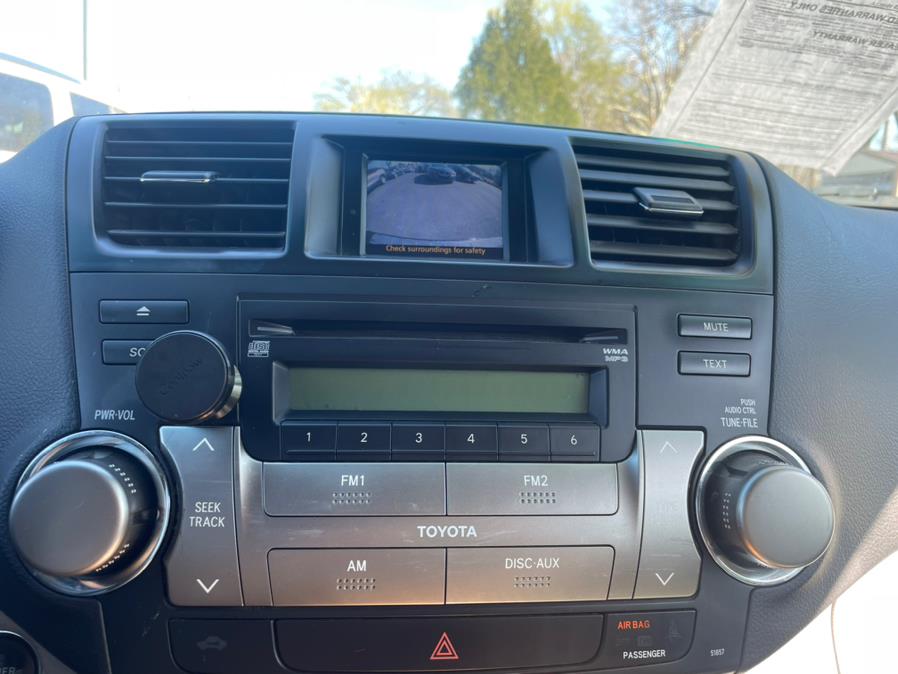 2009 Toyota Highlander Hybrid CLEAN CARFAX. Low Miles!!!, available for sale in Elmont, New York | Sunrise of Elmont. Elmont, New York 2009 Toyota Highlander Hybrid CLEAN CARFAX. Low Miles!!!, available for sale in Elmont, New York | Sunrise of Elmont. Elmont, New York