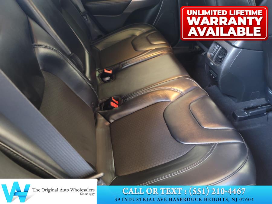 2019 Jeep Cherokee Latitude Plus 4x4, available for sale in Hasbrouck Heights, New Jersey | AW Auto & Truck Wholesalers, Inc. Hasbrouck Heights, New Jersey 2019 Jeep Cherokee Latitude Plus 4x4, available for sale in Hasbrouck Heights, New Jersey | AW Auto & Truck Wholesalers, Inc. Hasbrouck Heights, New Jersey