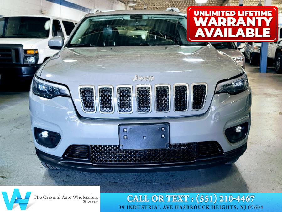 2019 Jeep Cherokee Latitude Plus 4x4, available for sale in Hasbrouck Heights, New Jersey | AW Auto & Truck Wholesalers, Inc. Hasbrouck Heights, New Jersey 2019 Jeep Cherokee Latitude Plus 4x4, available for sale in Hasbrouck Heights, New Jersey | AW Auto & Truck Wholesalers, Inc. Hasbrouck Heights, New Jersey