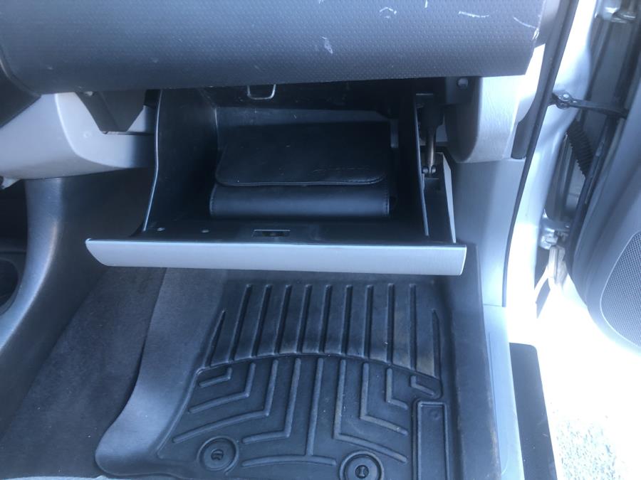 2012 Toyota Tacoma w/PLOW 4WD Access Cab V6 AT, available for sale in Waterbury, Connecticut | National Auto Brokers, Inc.. Waterbury, Connecticut 2012 Toyota Tacoma w/PLOW 4WD Access Cab V6 AT, available for sale in Waterbury, Connecticut | National Auto Brokers, Inc.. Waterbury, Connecticut