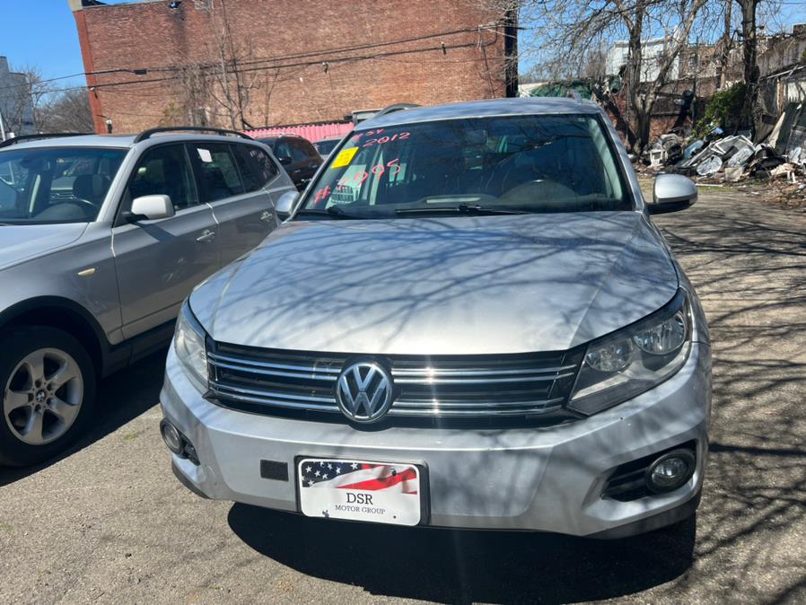 2012 Volkswagen Tiguan 2WD 4dr Auto SE, available for sale in Brooklyn, New York | Atlantic Used Car Sales. Brooklyn, New York 2012 Volkswagen Tiguan 2WD 4dr Auto SE, available for sale in Brooklyn, New York | Atlantic Used Car Sales. Brooklyn, New York