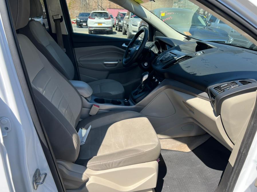2014 Ford Escape 4WD 4dr SE, available for sale in Brooklyn, New York | Atlantic Used Car Sales. Brooklyn, New York 2014 Ford Escape 4WD 4dr SE, available for sale in Brooklyn, New York | Atlantic Used Car Sales. Brooklyn, New York