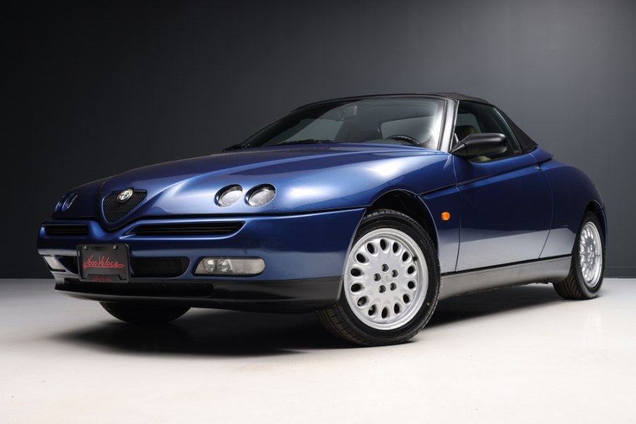 1996 Alfa Romeo Spider 16v, available for sale in North Salem, New York | Meccanic Shop North Inc. North Salem, New York 1996 Alfa Romeo Spider 16v, available for sale in North Salem, New York | Meccanic Shop North Inc. North Salem, New York