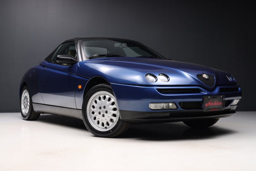 1996 Alfa Romeo Spider 16v, available for sale in North Salem, New York | Meccanic Shop North Inc. North Salem, New York 1996 Alfa Romeo Spider 16v, available for sale in North Salem, New York | Meccanic Shop North Inc. North Salem, New York