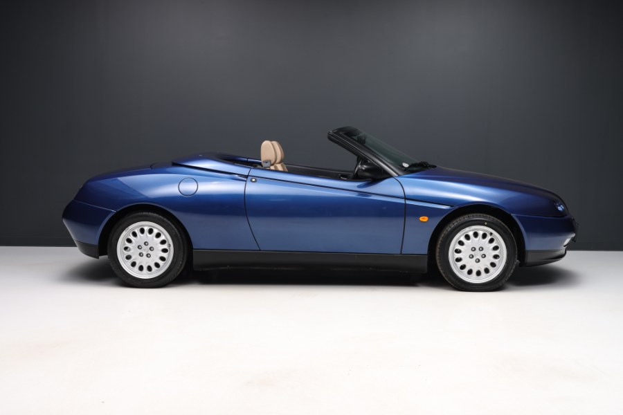 1996 Alfa Romeo Spider 16v, available for sale in North Salem, New York | Meccanic Shop North Inc. North Salem, New York 1996 Alfa Romeo Spider 16v, available for sale in North Salem, New York | Meccanic Shop North Inc. North Salem, New York