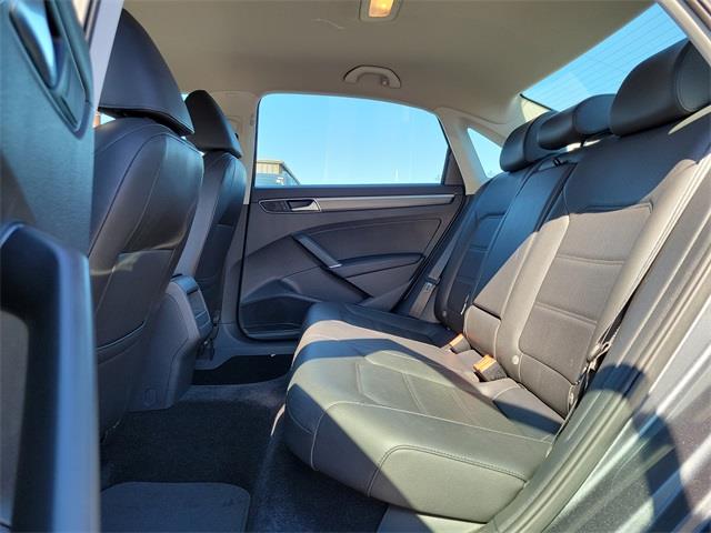 2017 Volkswagen Passat 1.8T R-Line, available for sale in Stratford, Connecticut | Wiz Leasing Inc. Stratford, Connecticut 2017 Volkswagen Passat 1.8T R-Line, available for sale in Stratford, Connecticut | Wiz Leasing Inc. Stratford, Connecticut