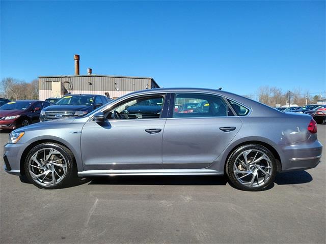 2017 Volkswagen Passat 1.8T R-Line, available for sale in Stratford, Connecticut | Wiz Leasing Inc. Stratford, Connecticut 2017 Volkswagen Passat 1.8T R-Line, available for sale in Stratford, Connecticut | Wiz Leasing Inc. Stratford, Connecticut