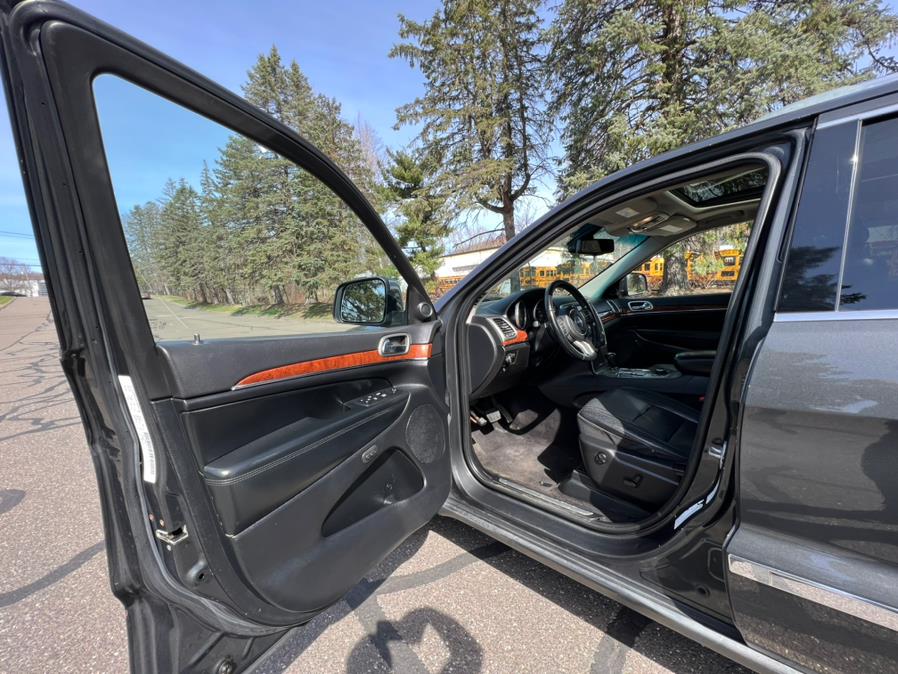 2011 Jeep Grand Cherokee 4WD 4dr Limited, available for sale in Waterbury, Connecticut | Platinum Auto Care. Waterbury, Connecticut 2011 Jeep Grand Cherokee 4WD 4dr Limited, available for sale in Waterbury, Connecticut | Platinum Auto Care. Waterbury, Connecticut