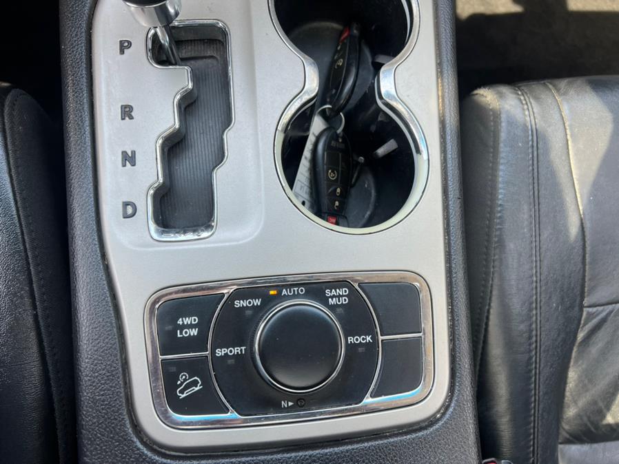 2011 Jeep Grand Cherokee 4WD 4dr Limited, available for sale in Waterbury, Connecticut | Platinum Auto Care. Waterbury, Connecticut 2011 Jeep Grand Cherokee 4WD 4dr Limited, available for sale in Waterbury, Connecticut | Platinum Auto Care. Waterbury, Connecticut