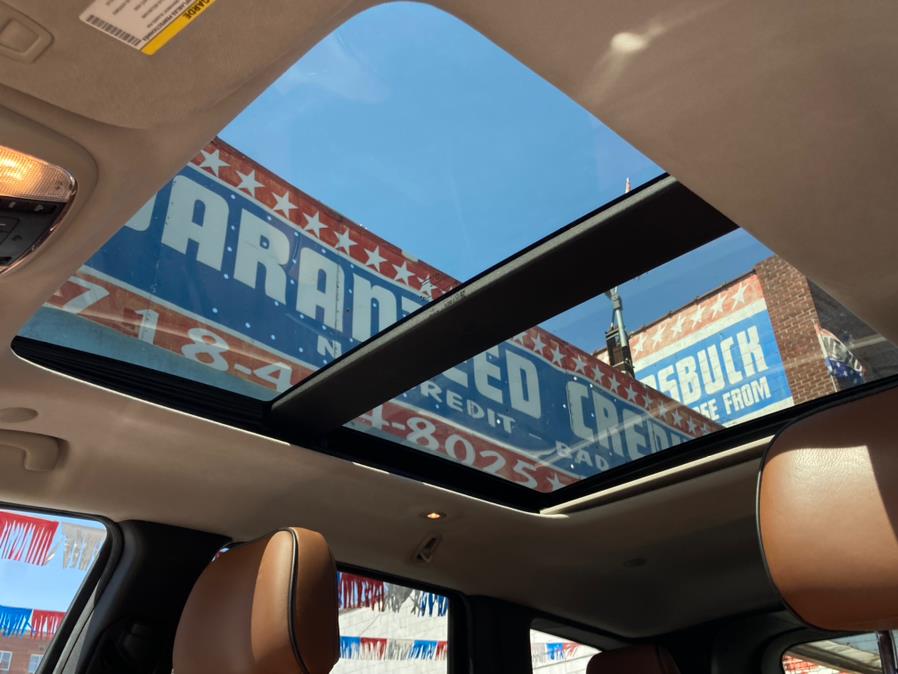 2016 Jeep Grand Cherokee 4WD 4dr Summit, available for sale in Brooklyn, New York | Carsbuck Inc.. Brooklyn, New York 2016 Jeep Grand Cherokee 4WD 4dr Summit, available for sale in Brooklyn, New York | Carsbuck Inc.. Brooklyn, New York