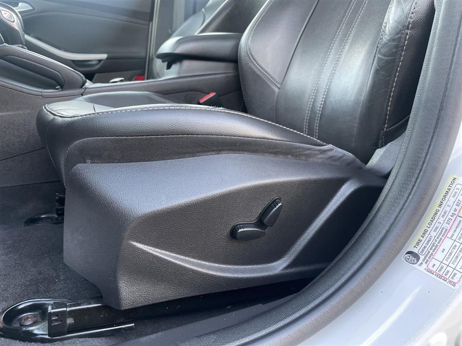 2013 Ford Focus 4dr Sdn SE, available for sale in Elida, Ohio | Josh's All Under Ten LLC. Elida, Ohio 2013 Ford Focus 4dr Sdn SE, available for sale in Elida, Ohio | Josh's All Under Ten LLC. Elida, Ohio