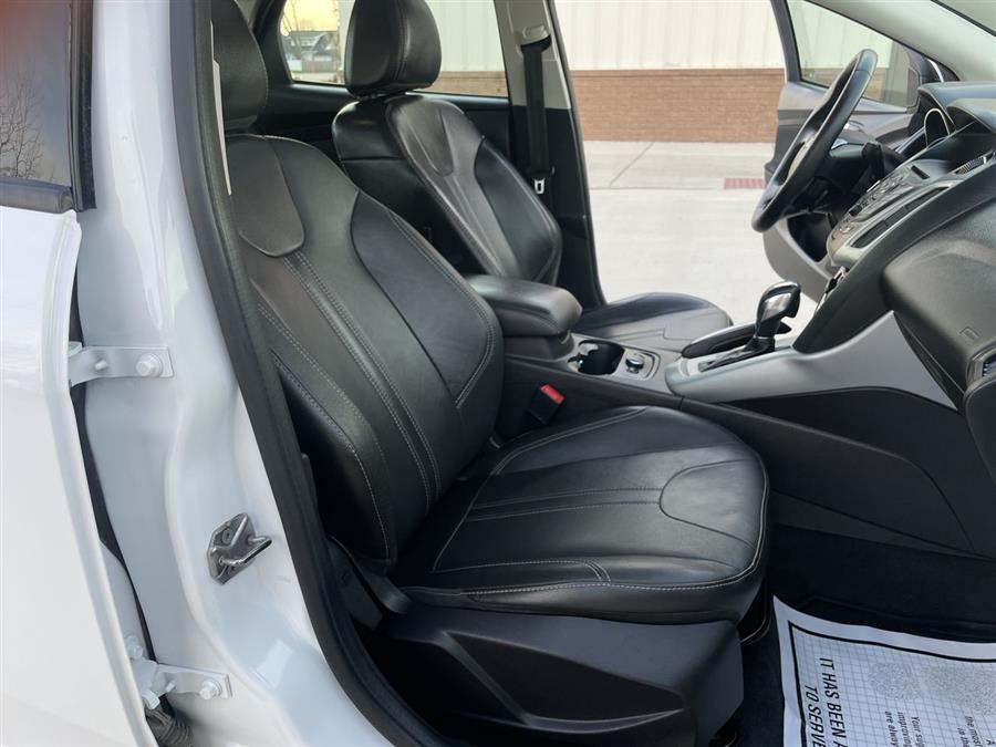 2013 Ford Focus 4dr Sdn SE, available for sale in Elida, Ohio | Josh's All Under Ten LLC. Elida, Ohio 2013 Ford Focus 4dr Sdn SE, available for sale in Elida, Ohio | Josh's All Under Ten LLC. Elida, Ohio