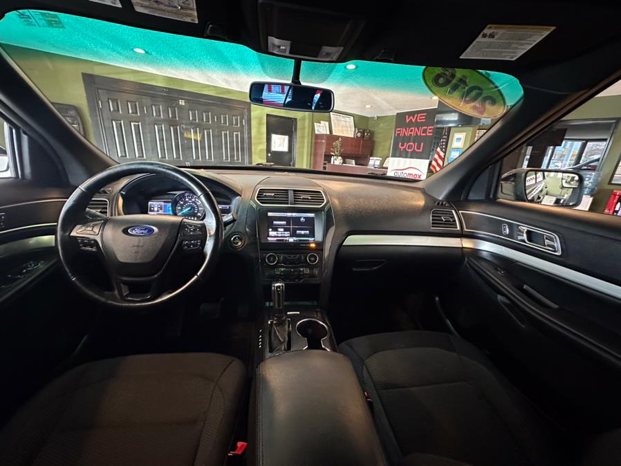 2016 Ford Explorer 4WD 4dr XLT, available for sale in West Hartford, Connecticut | AutoMax. West Hartford, Connecticut 2016 Ford Explorer 4WD 4dr XLT, available for sale in West Hartford, Connecticut | AutoMax. West Hartford, Connecticut