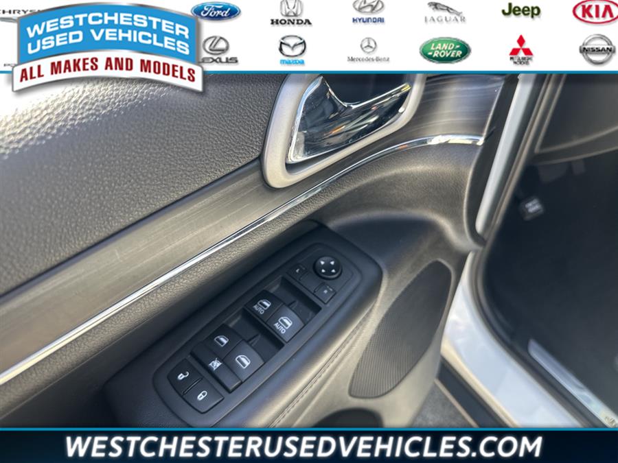 2020 Jeep Grand Cherokee Limited, available for sale in White Plains, New York | Westchester Used Vehicles. White Plains, New York 2020 Jeep Grand Cherokee Limited, available for sale in White Plains, New York | Westchester Used Vehicles. White Plains, New York
