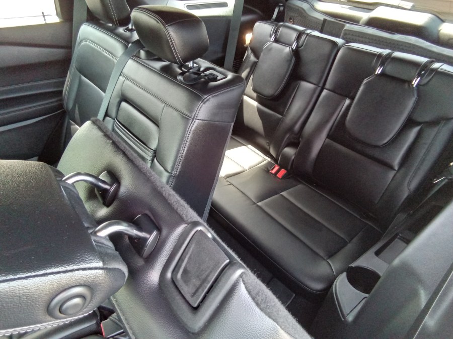 2020 Ford Explorer XLT 4WD, available for sale in Irvington, New Jersey | NJ Used Cars Center. Irvington, New Jersey 2020 Ford Explorer XLT 4WD, available for sale in Irvington, New Jersey | NJ Used Cars Center. Irvington, New Jersey