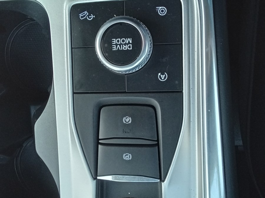 2020 Ford Explorer XLT 4WD, available for sale in Irvington, New Jersey | NJ Used Cars Center. Irvington, New Jersey 2020 Ford Explorer XLT 4WD, available for sale in Irvington, New Jersey | NJ Used Cars Center. Irvington, New Jersey
