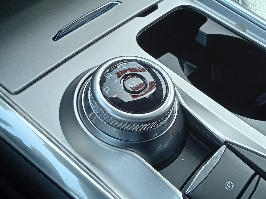 2020 Ford Explorer XLT 4WD, available for sale in Irvington, New Jersey | NJ Used Cars Center. Irvington, New Jersey 2020 Ford Explorer XLT 4WD, available for sale in Irvington, New Jersey | NJ Used Cars Center. Irvington, New Jersey