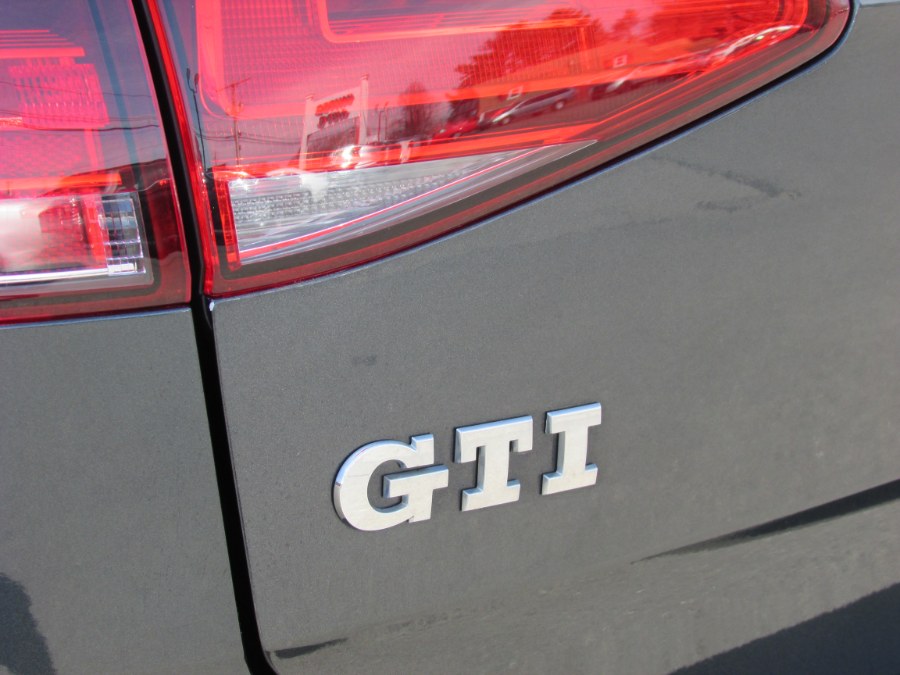 2015 Volkswagen Golf GTI 2dr HB Man SE, available for sale in East Windsor, Connecticut | United Auto Sales of E Windsor, Inc. East Windsor, Connecticut 2015 Volkswagen Golf GTI 2dr HB Man SE, available for sale in East Windsor, Connecticut | United Auto Sales of E Windsor, Inc. East Windsor, Connecticut