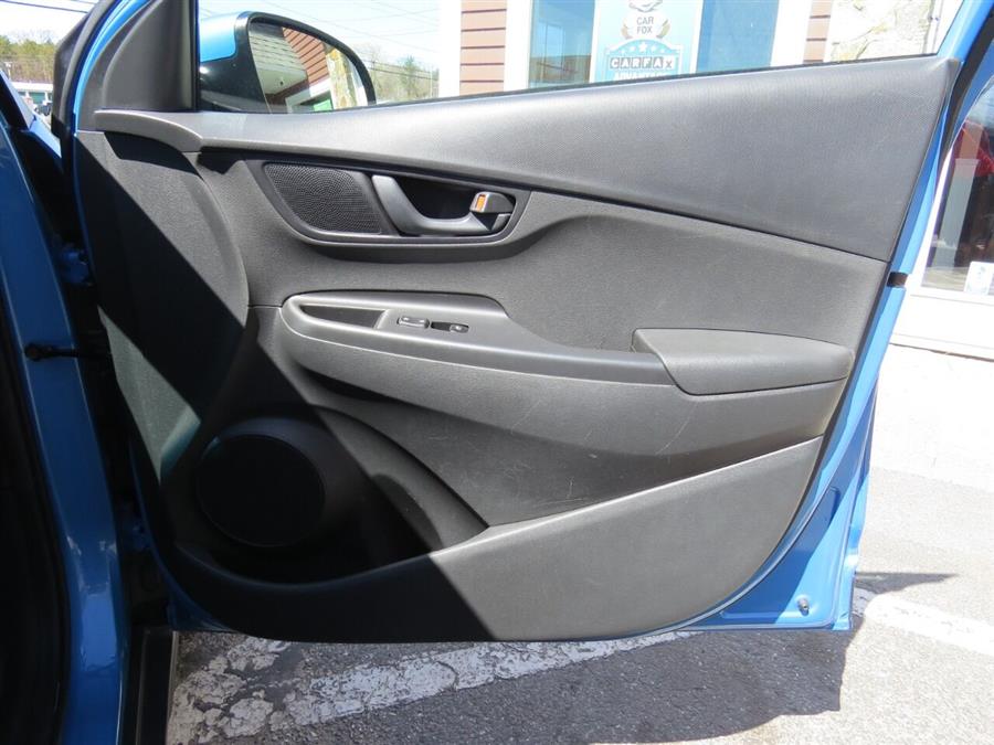 2019 Hyundai Kona SE AWD 4dr Crossover, available for sale in Auburn, Maine | Lake City Exports Inc. Auburn, Maine 2019 Hyundai Kona SE AWD 4dr Crossover, available for sale in Auburn, Maine | Lake City Exports Inc. Auburn, Maine