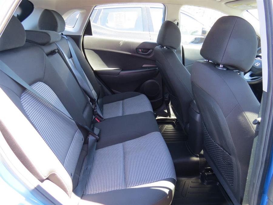 2019 Hyundai Kona SE AWD 4dr Crossover, available for sale in Auburn, Maine | Lake City Exports Inc. Auburn, Maine 2019 Hyundai Kona SE AWD 4dr Crossover, available for sale in Auburn, Maine | Lake City Exports Inc. Auburn, Maine