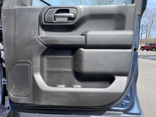 2019 Chevrolet Silverado 1500 Custom, available for sale in Brookfield, Connecticut | Blasius Federal Road. Brookfield, Connecticut 2019 Chevrolet Silverado 1500 Custom, available for sale in Brookfield, Connecticut | Blasius Federal Road. Brookfield, Connecticut