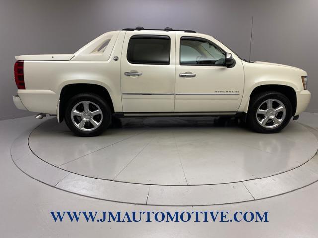 2013 Chevrolet Avalanche 4WD Crew Cab LTZ, available for sale in Naugatuck, Connecticut | J&M Automotive Sls&Svc LLC. Naugatuck, Connecticut 2013 Chevrolet Avalanche 4WD Crew Cab LTZ, available for sale in Naugatuck, Connecticut | J&M Automotive Sls&Svc LLC. Naugatuck, Connecticut