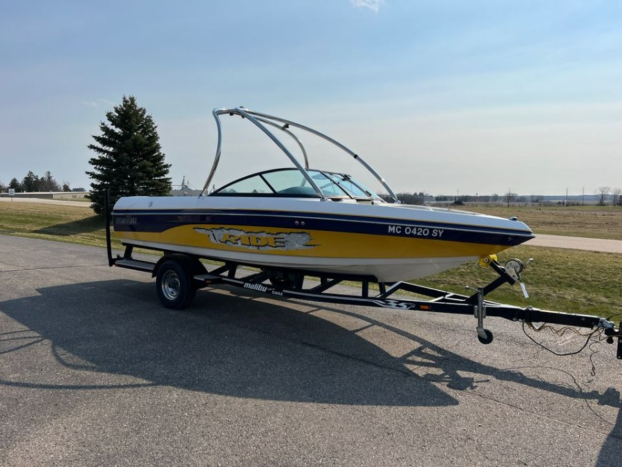 2007 Malibu 21 I-RIDE BOAT, available for sale in Darien, Wisconsin | Geneva Motor Cars. Darien, Wisconsin 2007 Malibu 21 I-RIDE BOAT, available for sale in Darien, Wisconsin | Geneva Motor Cars. Darien, Wisconsin