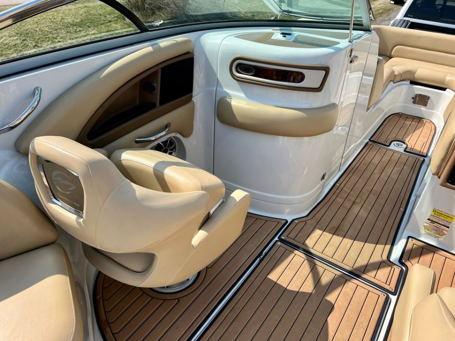 2016 Crownline E4XS BOAT, available for sale in Darien, Wisconsin | Geneva Motor Cars. Darien, Wisconsin 2016 Crownline E4XS BOAT, available for sale in Darien, Wisconsin | Geneva Motor Cars. Darien, Wisconsin