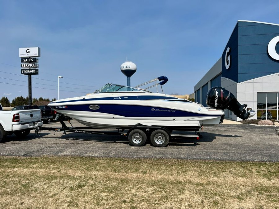 2016 Crownline E4XS BOAT, available for sale in Darien, Wisconsin | Geneva Motor Cars. Darien, Wisconsin 2016 Crownline E4XS BOAT, available for sale in Darien, Wisconsin | Geneva Motor Cars. Darien, Wisconsin