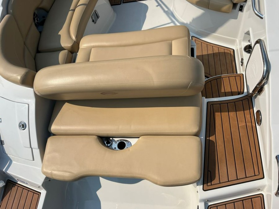 2016 Crownline E4XS BOAT, available for sale in Darien, Wisconsin | Geneva Motor Cars. Darien, Wisconsin 2016 Crownline E4XS BOAT, available for sale in Darien, Wisconsin | Geneva Motor Cars. Darien, Wisconsin