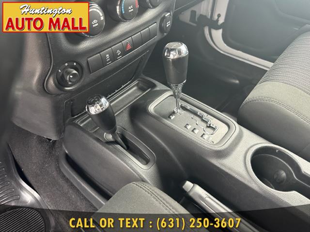 2012 Jeep Wrangler Unlimited 4WD 4dr Sport, available for sale in Huntington Station, New York | Huntington Auto Mall. Huntington Station, New York 2012 Jeep Wrangler Unlimited 4WD 4dr Sport, available for sale in Huntington Station, New York | Huntington Auto Mall. Huntington Station, New York