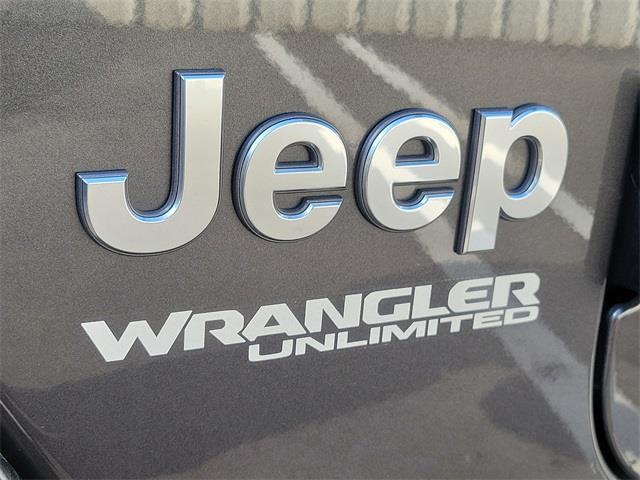 2018 Jeep Wrangler Unlimited Sahara, available for sale in Stratford, Connecticut | Wiz Leasing Inc. Stratford, Connecticut 2018 Jeep Wrangler Unlimited Sahara, available for sale in Stratford, Connecticut | Wiz Leasing Inc. Stratford, Connecticut