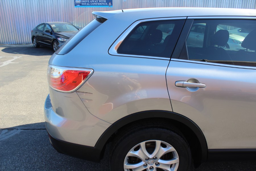 2011 Mazda CX-9 AWD 4dr Sport, available for sale in Deer Park, New York | Car Tec Enterprise Leasing & Sales LLC. Deer Park, New York 2011 Mazda CX-9 AWD 4dr Sport, available for sale in Deer Park, New York | Car Tec Enterprise Leasing & Sales LLC. Deer Park, New York