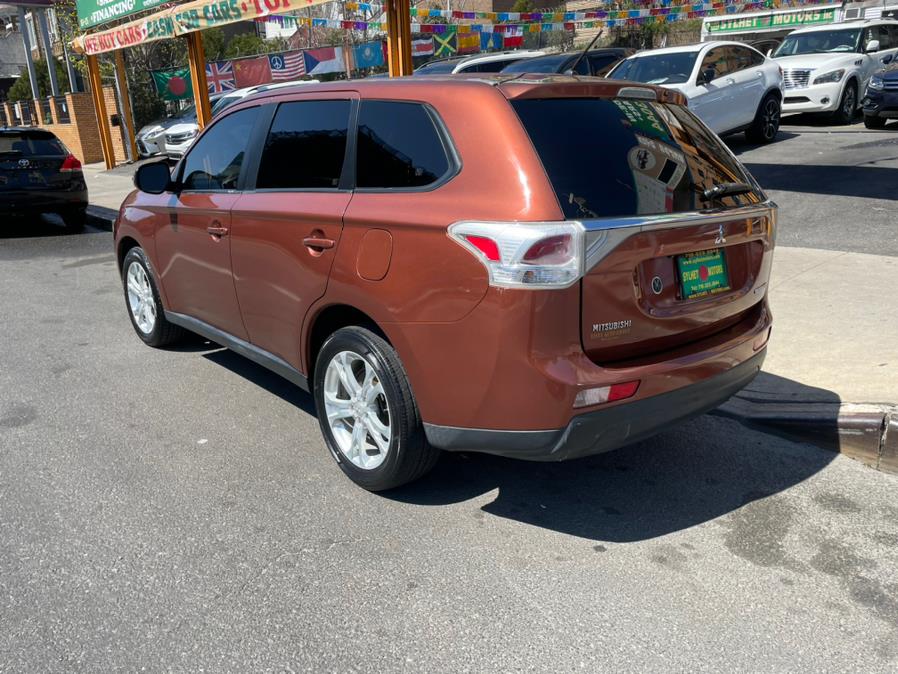 2014 Mitsubishi Outlander SE 4WD, available for sale in Jamaica, New York | Sylhet Motors Inc.. Jamaica, New York 2014 Mitsubishi Outlander SE 4WD, available for sale in Jamaica, New York | Sylhet Motors Inc.. Jamaica, New York