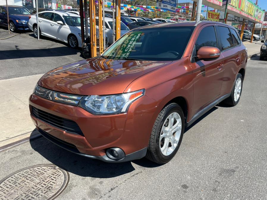 2014 Mitsubishi Outlander SE 4WD, available for sale in Jamaica, New York | Sylhet Motors Inc.. Jamaica, New York