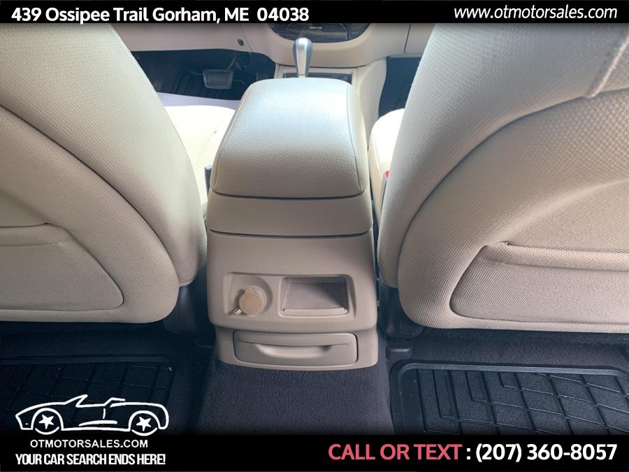 2012 Hyundai Santa Fe AWD 4dr I4 GLS, available for sale in Gorham, Maine | Ossipee Trail Motor Sales. Gorham, Maine 2012 Hyundai Santa Fe AWD 4dr I4 GLS, available for sale in Gorham, Maine | Ossipee Trail Motor Sales. Gorham, Maine