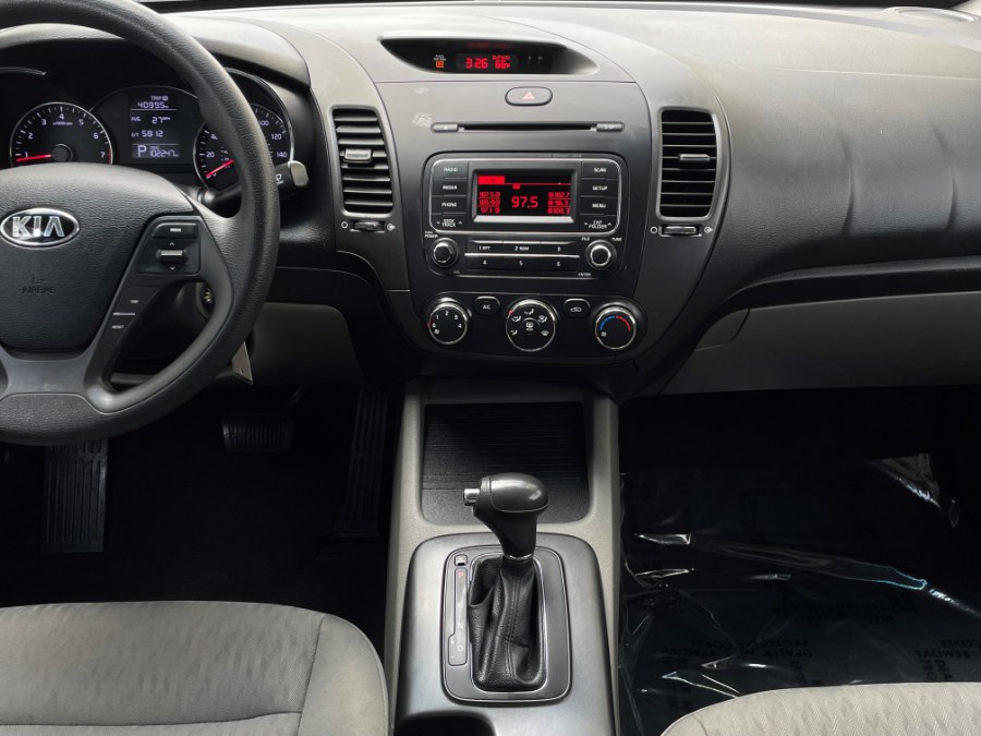 2015 Kia Forte 4dr Sdn Auto LX, available for sale in Corona, California | Green Light Auto. Corona, California 2015 Kia Forte 4dr Sdn Auto LX, available for sale in Corona, California | Green Light Auto. Corona, California