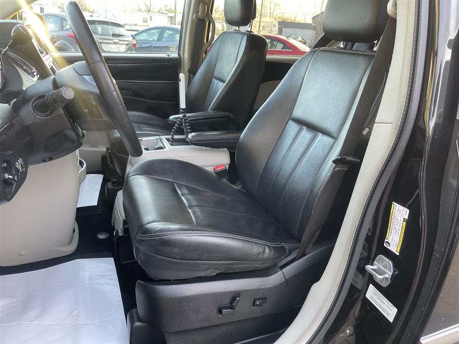 2013 Chrysler Town & Country 4dr Wgn Touring, available for sale in Elida, Ohio | Josh's All Under Ten LLC. Elida, Ohio 2013 Chrysler Town & Country 4dr Wgn Touring, available for sale in Elida, Ohio | Josh's All Under Ten LLC. Elida, Ohio