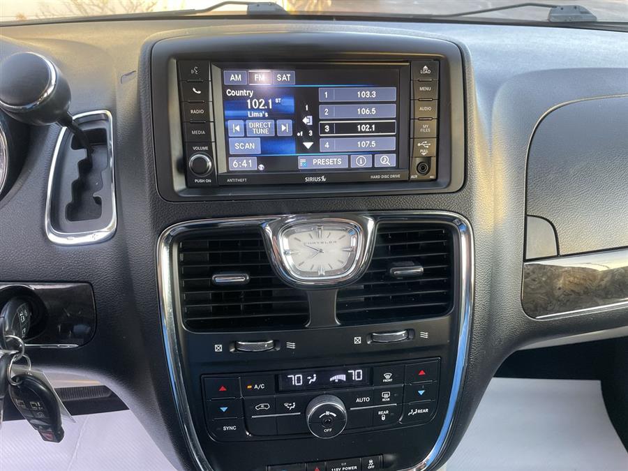 2013 Chrysler Town & Country 4dr Wgn Touring, available for sale in Elida, Ohio | Josh's All Under Ten LLC. Elida, Ohio 2013 Chrysler Town & Country 4dr Wgn Touring, available for sale in Elida, Ohio | Josh's All Under Ten LLC. Elida, Ohio