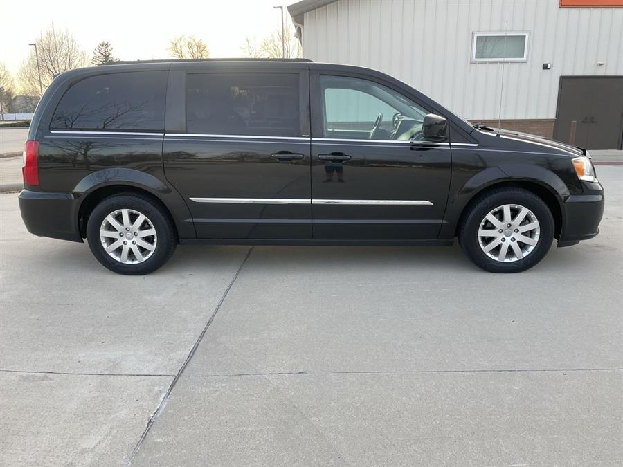 2013 Chrysler Town & Country 4dr Wgn Touring, available for sale in Elida, Ohio | Josh's All Under Ten LLC. Elida, Ohio 2013 Chrysler Town & Country 4dr Wgn Touring, available for sale in Elida, Ohio | Josh's All Under Ten LLC. Elida, Ohio