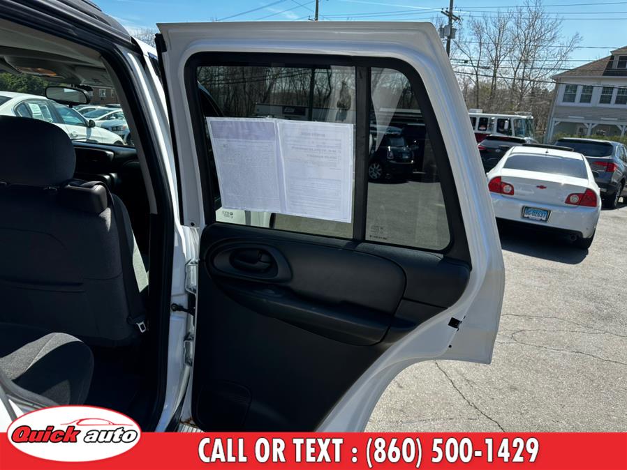 2008 Chevrolet TrailBlazer 4WD 4dr LT w/2LT, available for sale in Bristol, Connecticut | Quick Auto LLC. Bristol, Connecticut 2008 Chevrolet TrailBlazer 4WD 4dr LT w/2LT, available for sale in Bristol, Connecticut | Quick Auto LLC. Bristol, Connecticut