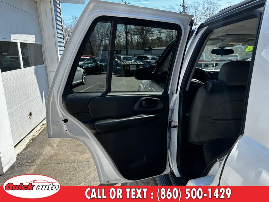 2008 Chevrolet TrailBlazer 4WD 4dr LT w/2LT, available for sale in Bristol, Connecticut | Quick Auto LLC. Bristol, Connecticut 2008 Chevrolet TrailBlazer 4WD 4dr LT w/2LT, available for sale in Bristol, Connecticut | Quick Auto LLC. Bristol, Connecticut