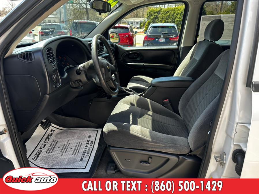 2008 Chevrolet TrailBlazer 4WD 4dr LT w/2LT, available for sale in Bristol, Connecticut | Quick Auto LLC. Bristol, Connecticut 2008 Chevrolet TrailBlazer 4WD 4dr LT w/2LT, available for sale in Bristol, Connecticut | Quick Auto LLC. Bristol, Connecticut
