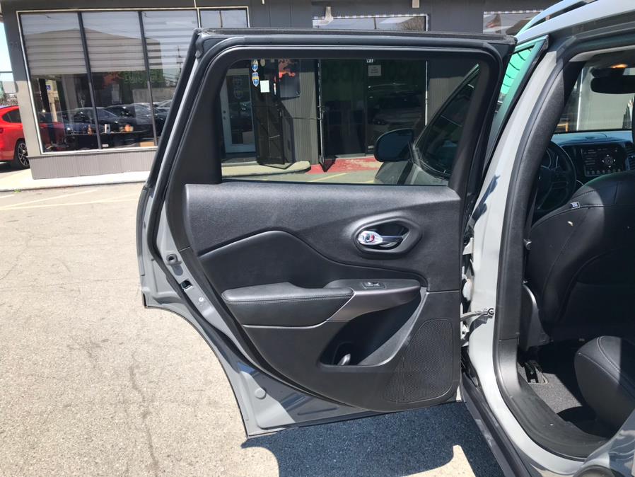 2019 Jeep Cherokee Limited 4x4, available for sale in Lodi, New Jersey | European Auto Expo. Lodi, New Jersey 2019 Jeep Cherokee Limited 4x4, available for sale in Lodi, New Jersey | European Auto Expo. Lodi, New Jersey