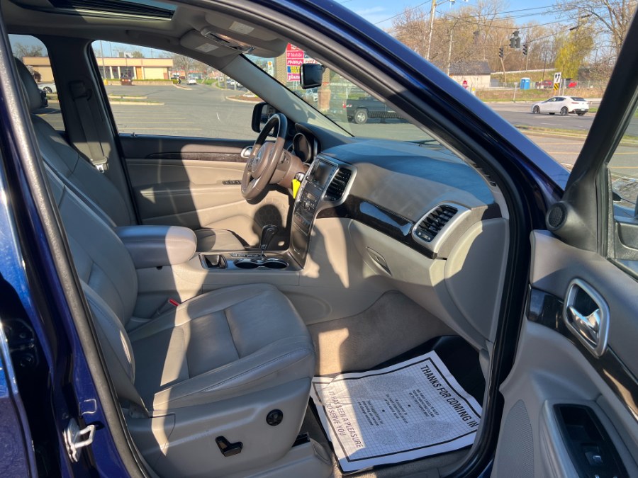 2012 Jeep Grand Cherokee 4WD 4dr Laredo Limited, available for sale in Hartford , Connecticut | Ledyard Auto Sale LLC. Hartford , Connecticut 2012 Jeep Grand Cherokee 4WD 4dr Laredo Limited, available for sale in Hartford , Connecticut | Ledyard Auto Sale LLC. Hartford , Connecticut