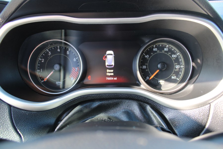 2015 Jeep Cherokee 4WD 4dr Trailhawk, available for sale in Plantsville, Connecticut | Auto House of Luxury. Plantsville, Connecticut 2015 Jeep Cherokee 4WD 4dr Trailhawk, available for sale in Plantsville, Connecticut | Auto House of Luxury. Plantsville, Connecticut