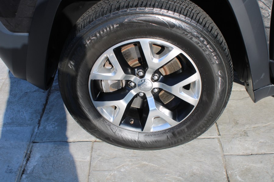 2015 Jeep Cherokee 4WD 4dr Trailhawk, available for sale in Plantsville, Connecticut | Auto House of Luxury. Plantsville, Connecticut 2015 Jeep Cherokee 4WD 4dr Trailhawk, available for sale in Plantsville, Connecticut | Auto House of Luxury. Plantsville, Connecticut